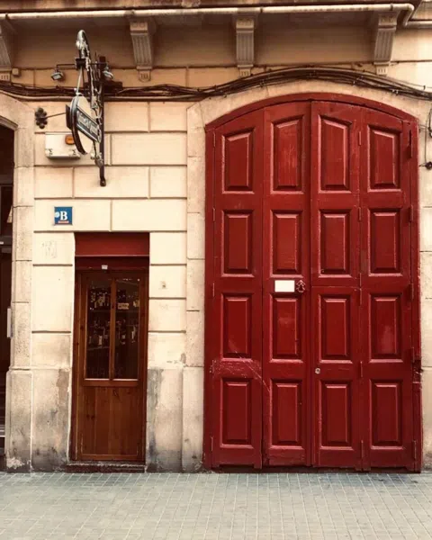 Between Noon and Two: Barcelona's Vermouth Hour, Poured Straight from the Barrel