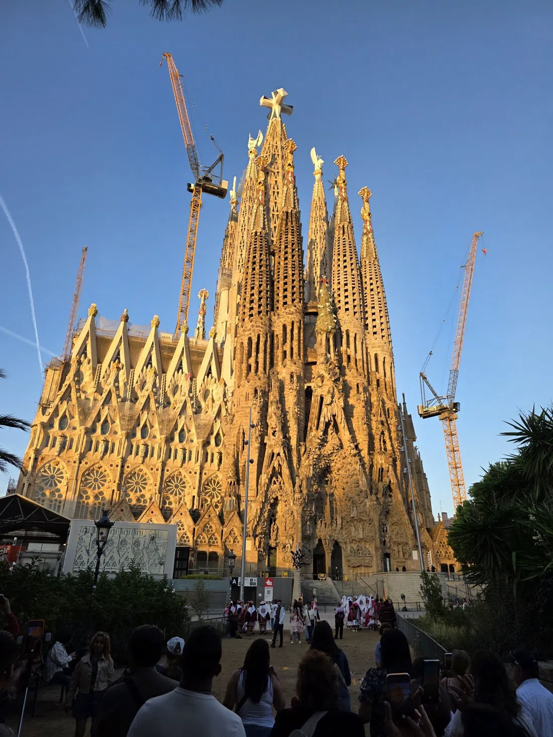 Plaça de Gaudí, Barcelona